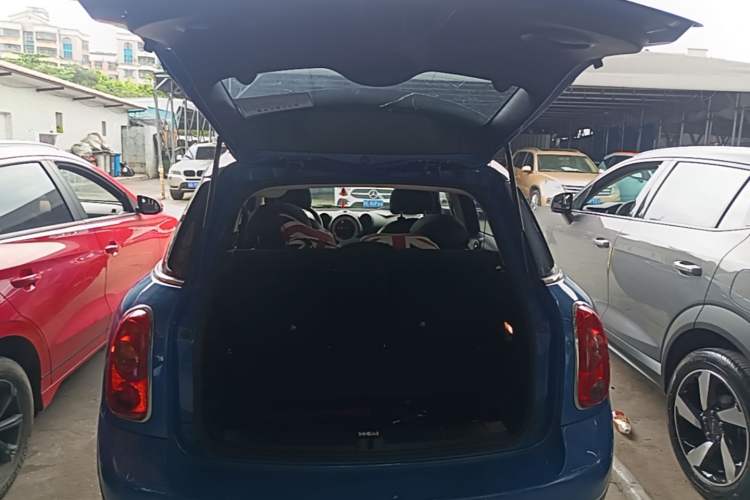 Used MINI Countryman 2014 1.6L COOPER Excitement Trunk