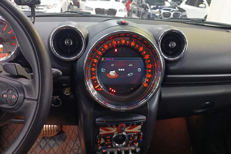 Used MINI Countryman 2014 1.6T COOPER S Audio And AC Panel