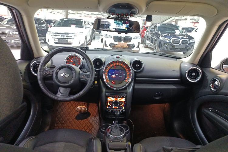 Used MINI Countryman 2014 1.6T COOPER S Center Console