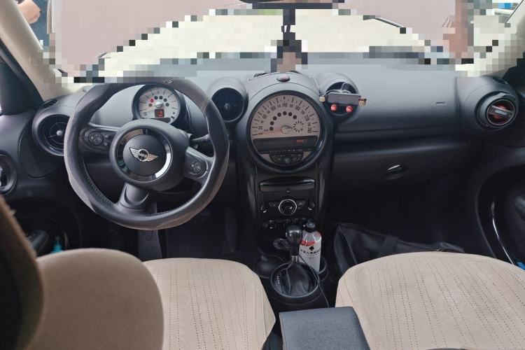 Used MINI Countryman 2014 1.6L COOPER Fun Center Console