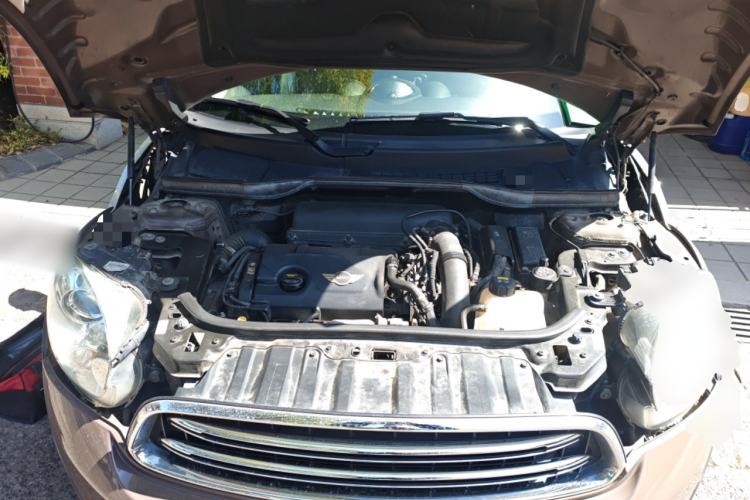 Used MINI Countryman 2014 1.6T COOPER ALL4 Excitement Engine Bay