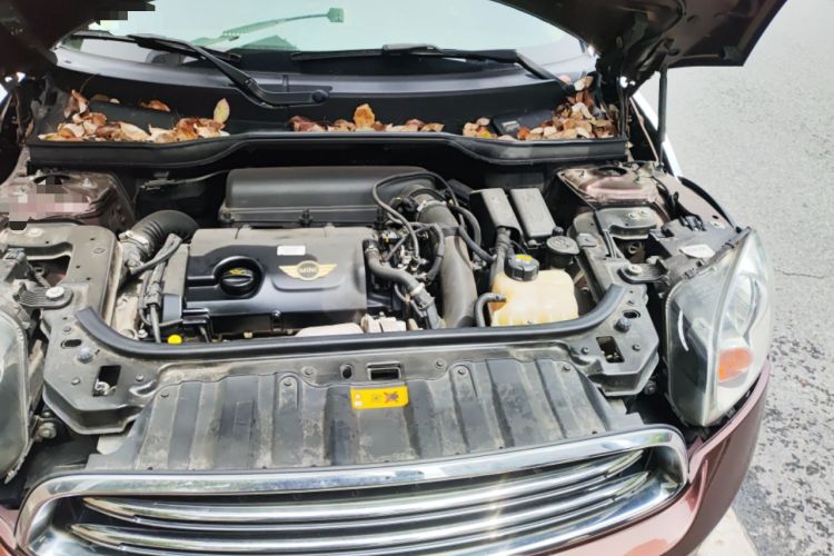 Used MINI Countryman 2014 1.6T COOPER ALL4 Fun Engine Bay Left