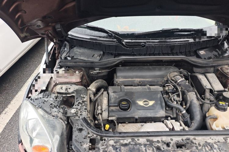 Used MINI Countryman 2014 1.6T COOPER ALL4 Fun Engine Bay Right