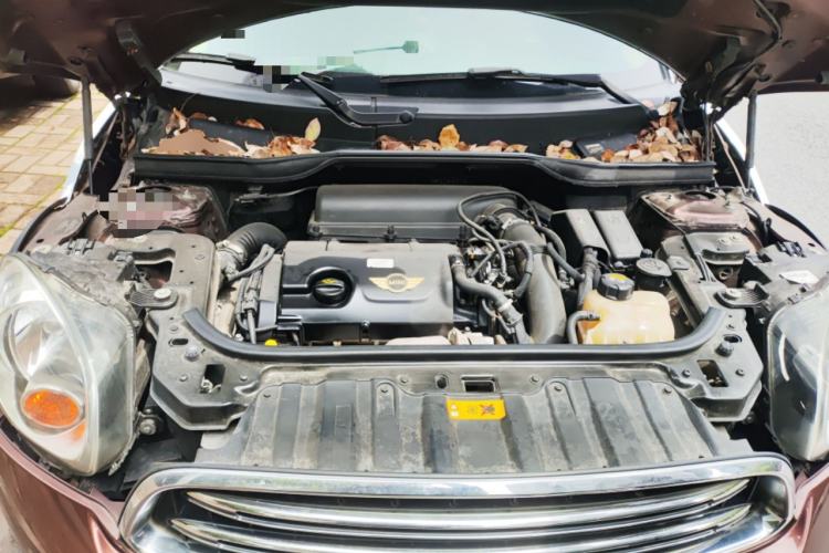 Used MINI Countryman 2014 1.6T COOPER ALL4 Fun Engine Bay