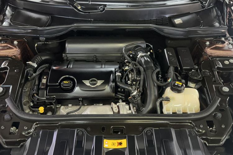 Used MINI Countryman 2014 1.6T COOPER S Engine Bay