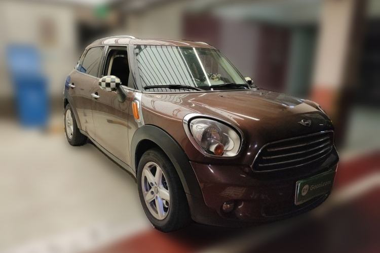 Used MINI Countryman  Front Right 45 Deg