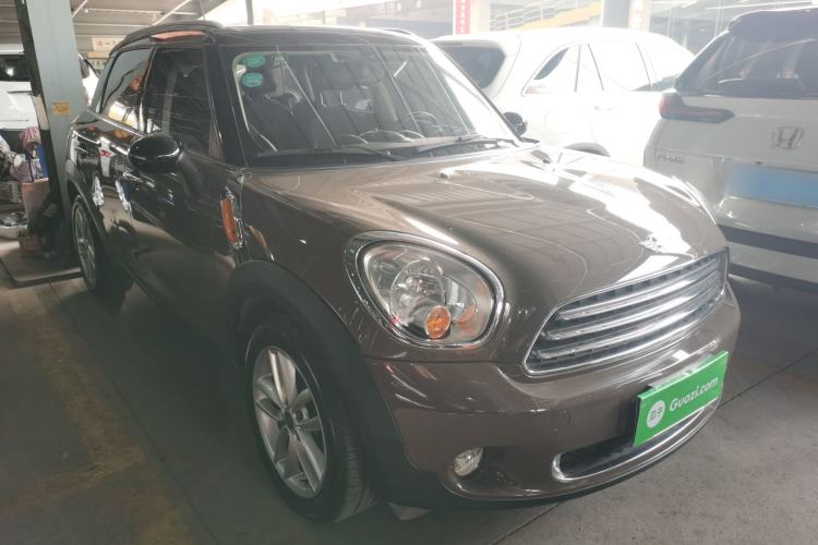 Used MINI Countryman 2014 1.6L COOPER Fun Front Right 45 Deg