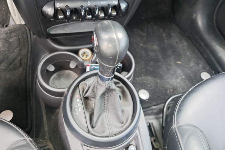 Used MINI Countryman 2014 1.6T COOPER S ALL4 Gear Lever