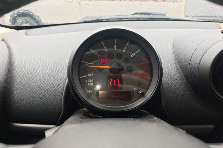 Used MINI Countryman 2014 1.6T COOPER ALL4 Fun Instrument Cluster