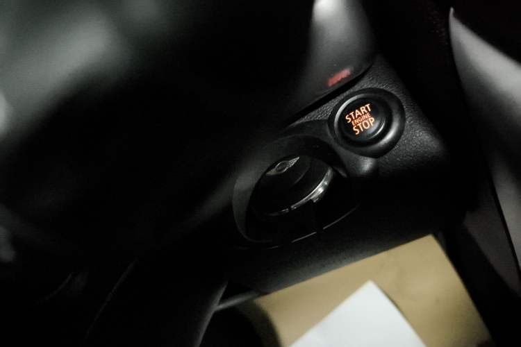 Used MINI Countryman 2014 1.6T COOPER ALL4 Fun Interior 1