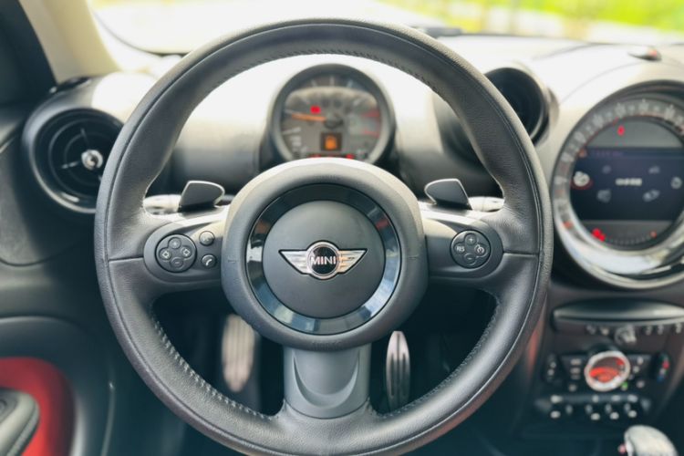 Used MINI Countryman 2014 1.6T COOPER S Interior 2