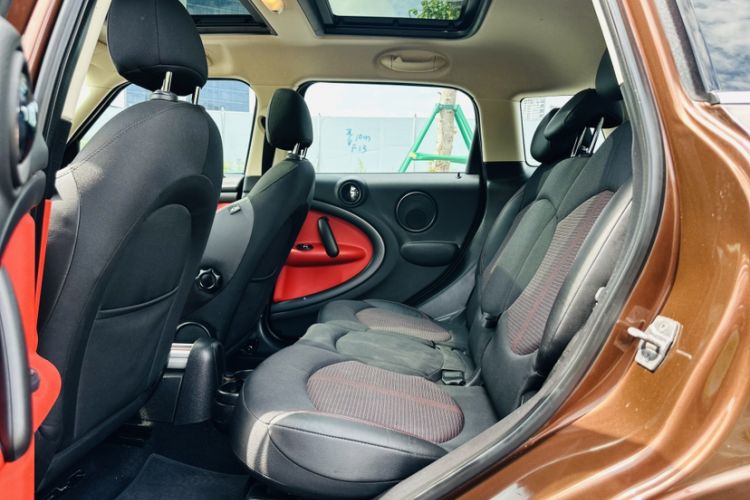 Used MINI Countryman 2014 1.6T COOPER S Interior 6