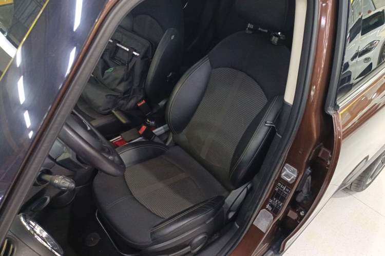 Used MINI Countryman 2014 1.6T COOPER S Left Front Seat