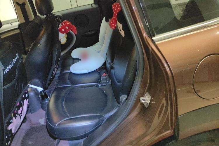 Used MINI Countryman  Left Rear Seat