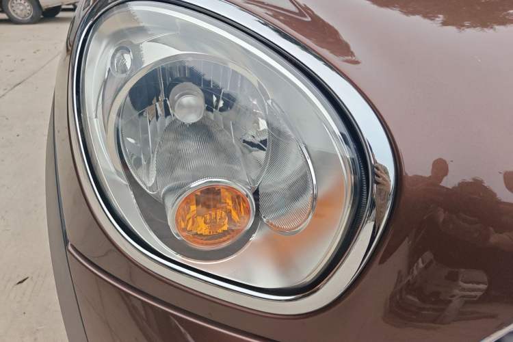 Used MINI Countryman 2014 1.6L COOPER Fun Right Front Headlight