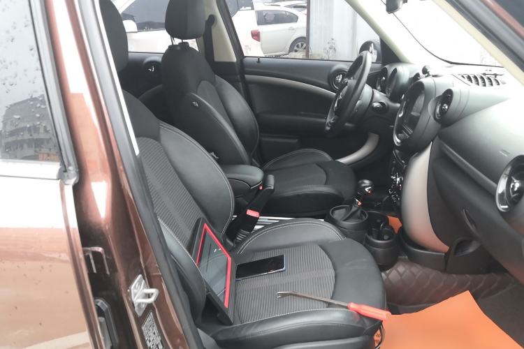 Used MINI Countryman 2014 1.6T COOPER ALL4 Fun Right Front Seat