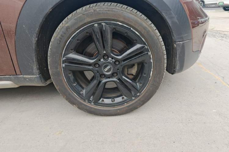 Used MINI Countryman 2014 1.6T COOPER S ALL4 Right Front Wheel Hub