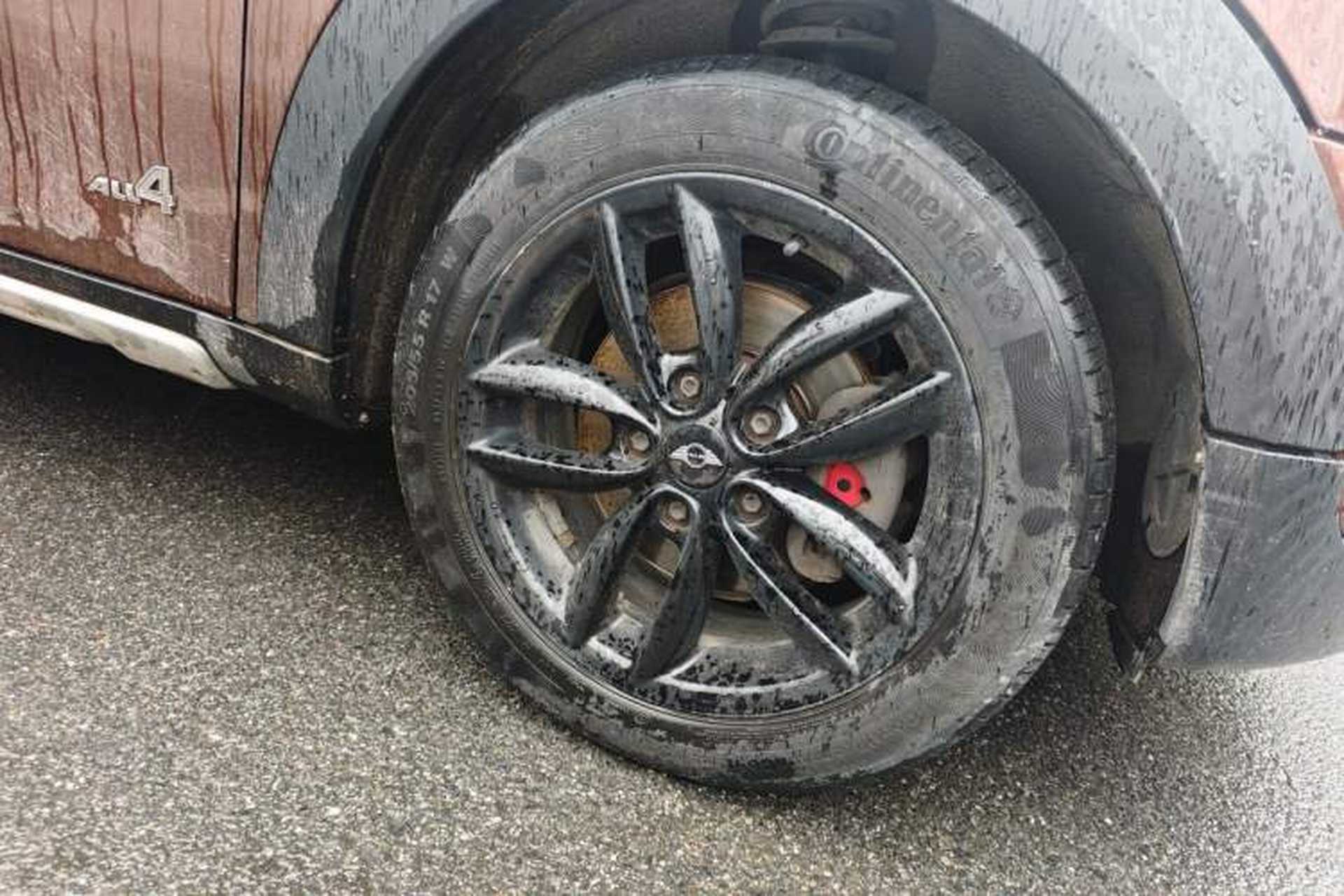 Used MINI Countryman 2014 1.6T COOPER ALL4 Fun Right Front Wheel Hub