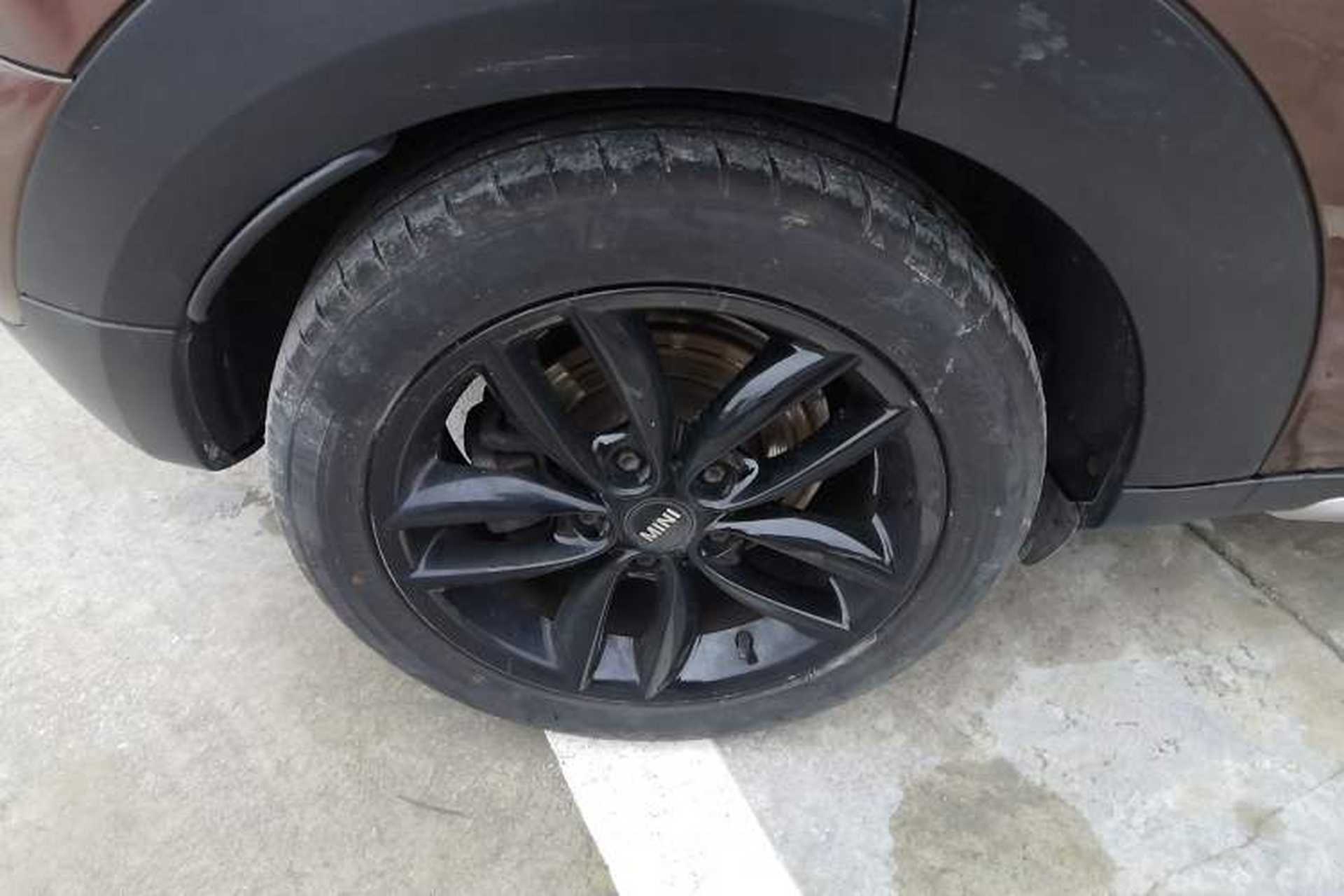 Used MINI Countryman 2014 1.6T COOPER ALL4 Fun Right Rear Wheel Hub