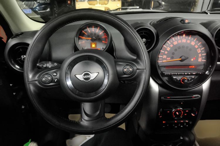 Used MINI Countryman 2014 1.6T COOPER ALL4 Fun Steering Wheel