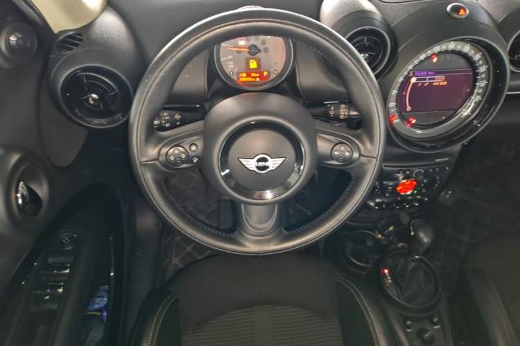 Used MINI Countryman 2014 1.6L COOPER Excitement Steering Wheel