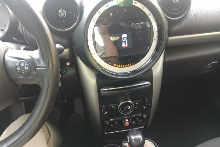Used MINI Countryman 2014 1.6T COOPER ALL4 Fun Audio And AC Panel