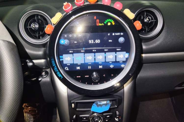 Used MINI Countryman 2014 1.6T COOPER ALL4 Fun Audio And AC Panel