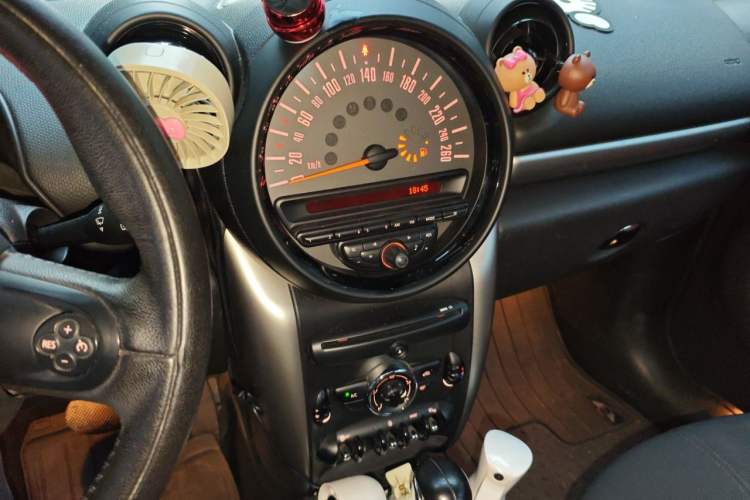 Used MINI Countryman 2014 1.6T COOPER ALL4 Fun Audio And AC Panel