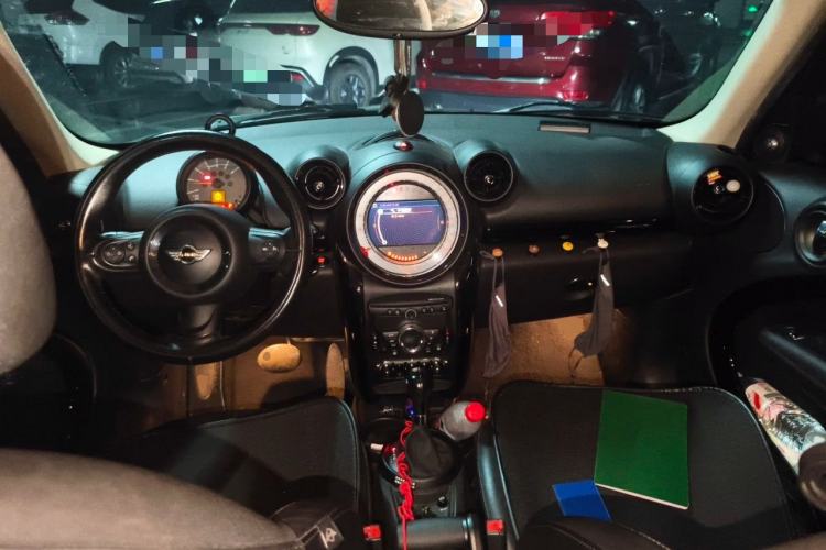 Used MINI Countryman 2014 1.6T COOPER ALL4 Excitement Center Console