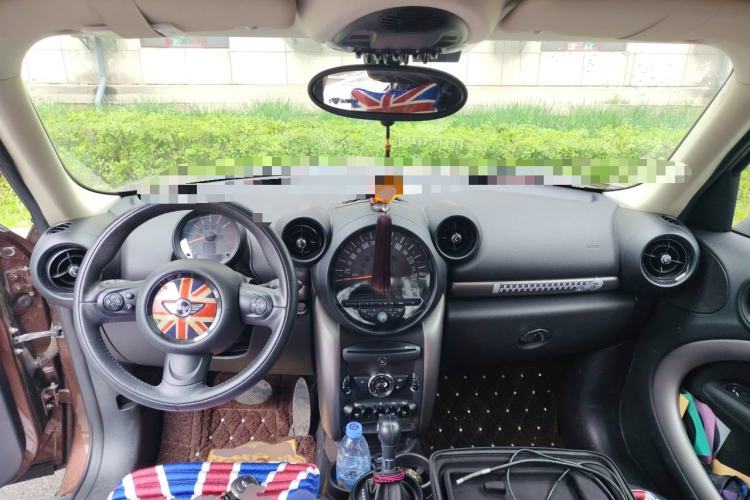 Used MINI Countryman 2014 1.6L COOPER Fun Center Console
