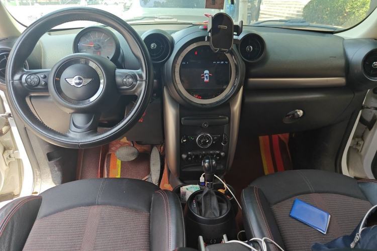 Used MINI Countryman 2014 1.6L COOPER Fun Center Console