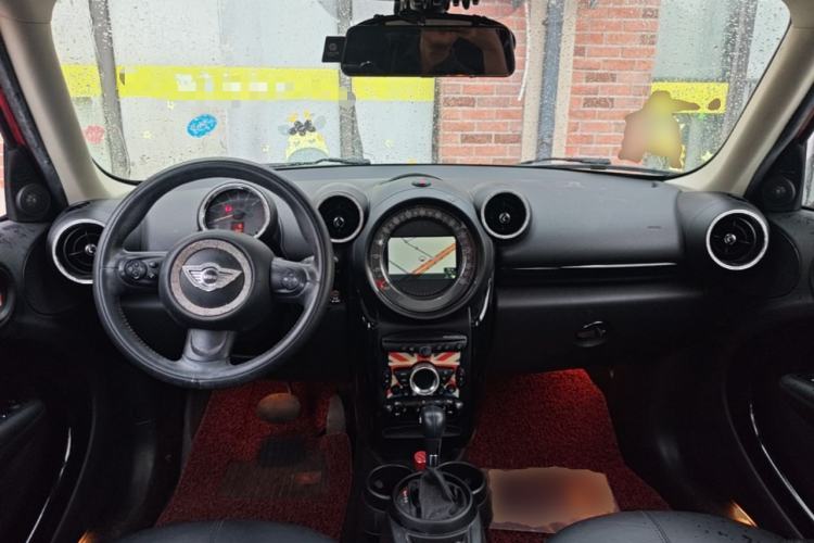 Used MINI Countryman 2014 1.6T COOPER ALL4 Excitement Center Console