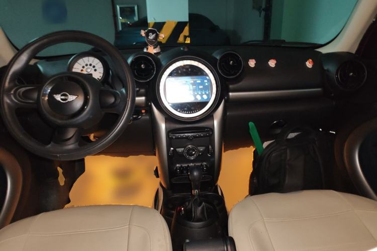 Used MINI Countryman 2014 1.6L ONE Center Console