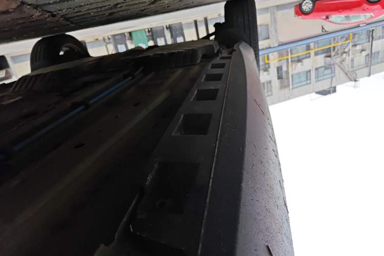 Used MINI Countryman 2014 1.6L COOPER Fun Chassis Front Right