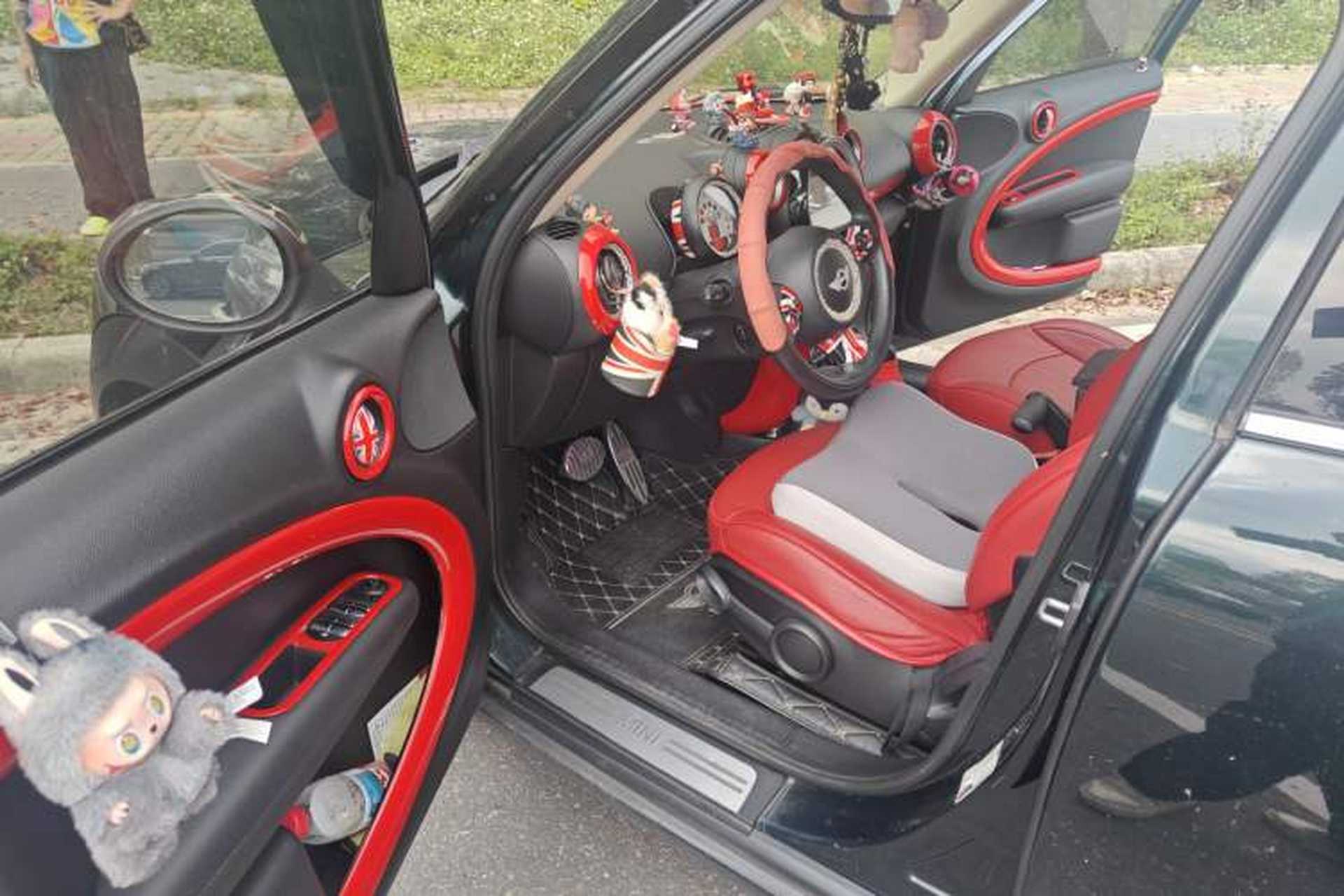 Used MINI Countryman 2014 1.6L COOPER Fun Driver Seat