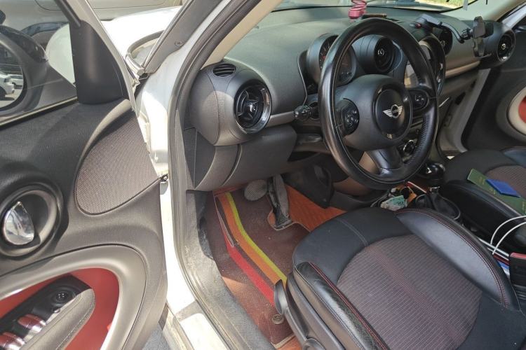 Used MINI Countryman 2014 1.6L COOPER Fun Driver Seat