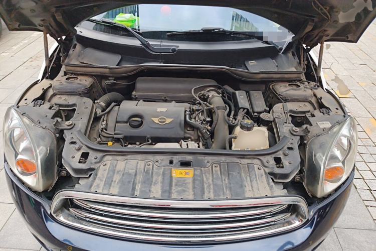 Used MINI Countryman 2014 1.6T COOPER ALL4 Fun Engine Bay