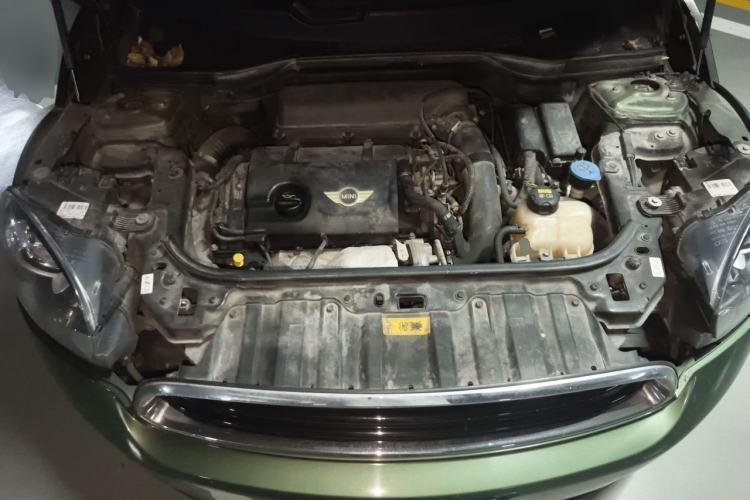 Used MINI Countryman 2014 1.6T COOPER ALL4 Excitement Engine Bay
