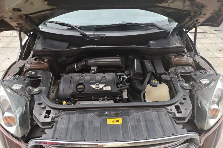 Used MINI Countryman 2014 1.6L COOPER Fun Engine Bay