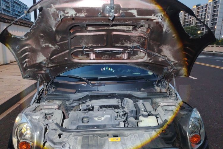 Used MINI Countryman 2014 1.6L COOPER Fun Engine Bay