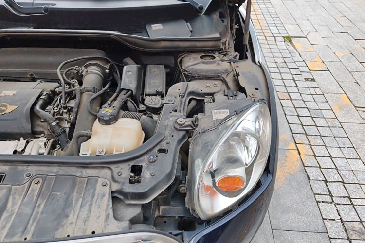 Used MINI Countryman 2014 1.6T COOPER ALL4 Fun Engine Bay Left