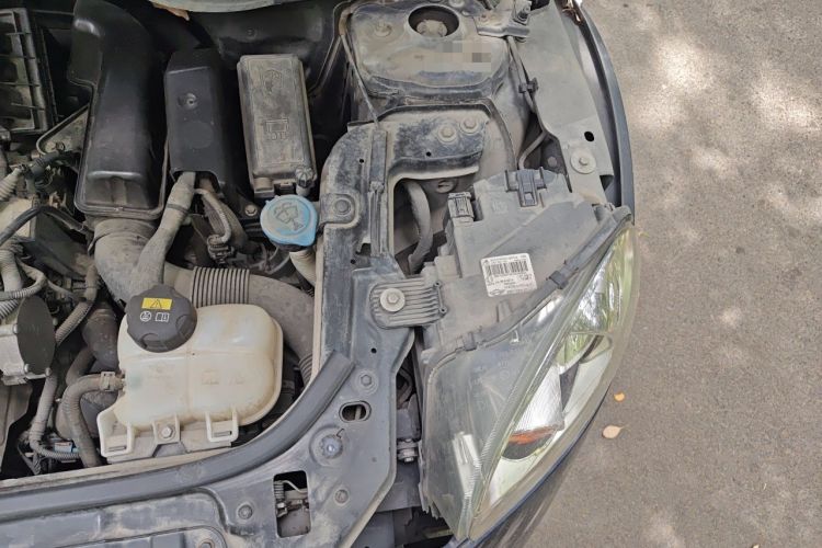 Used MINI Countryman 2014 1.6L COOPER Fun Engine Bay Left