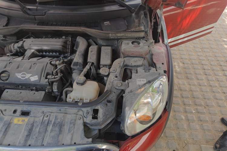 Used MINI Countryman 2014 1.6L COOPER Fun Engine Bay Left
