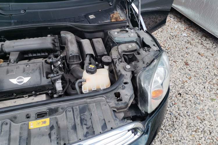 Used MINI Countryman 2014 1.6L COOPER Fun Engine Bay Left
