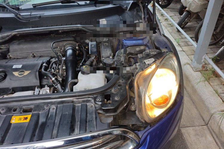 Used MINI Countryman 2014 1.6T COOPER ALL4 Fun Engine Bay Left