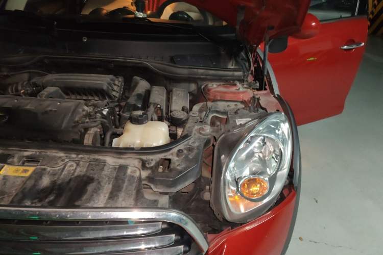 Used MINI Countryman 2014 1.6L ONE Engine Bay Left