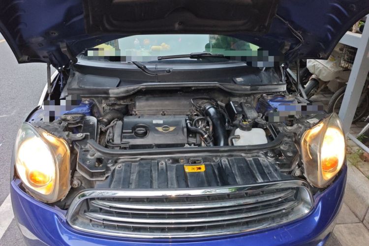 Used MINI Countryman 2014 1.6T COOPER ALL4 Fun Engine Bay