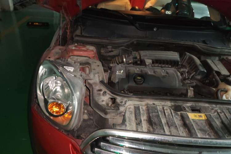 Used MINI Countryman 2014 1.6L ONE Engine Bay Right