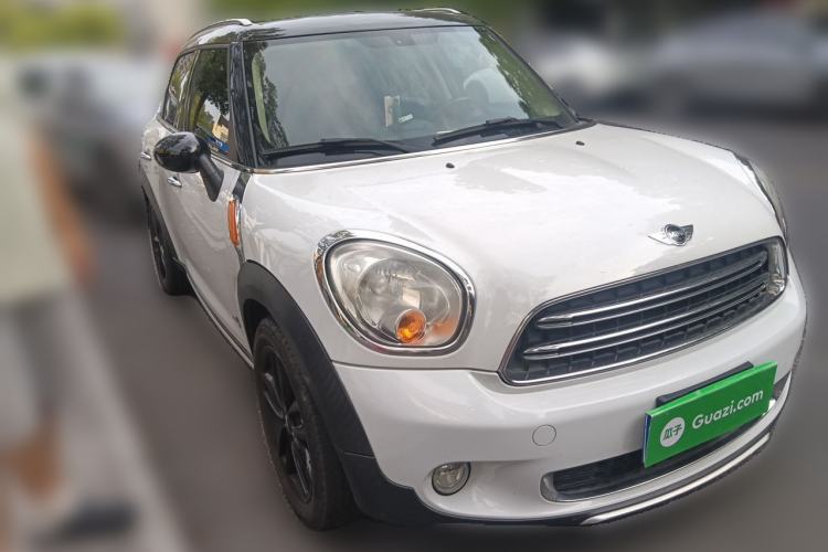 Used MINI Countryman 2014 1.6T COOPER ALL4 Fun Front Right 45 Deg