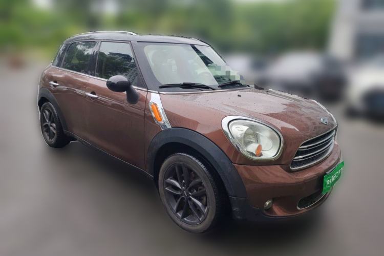 Used MINI Countryman 2014 1.6L COOPER Fun Front Right 45 Deg